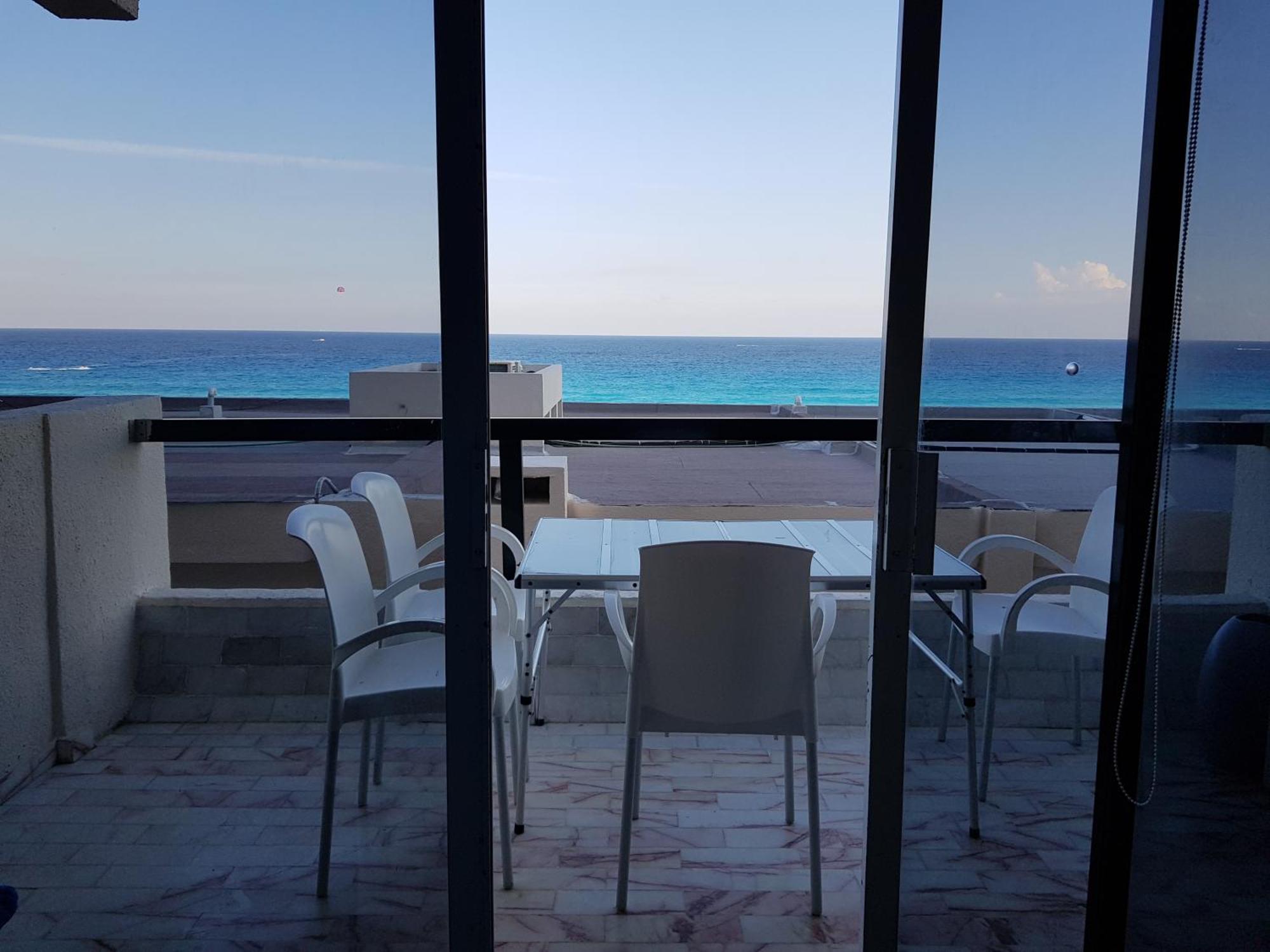 Marlin Turquesa Departamentos Frente Al Mar Apartment Cancun Bagian luar foto